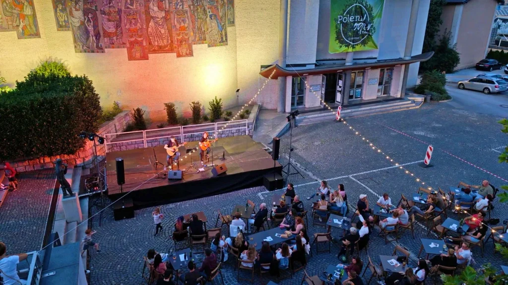 The Acoustic Renegades - fotografija z dogodka